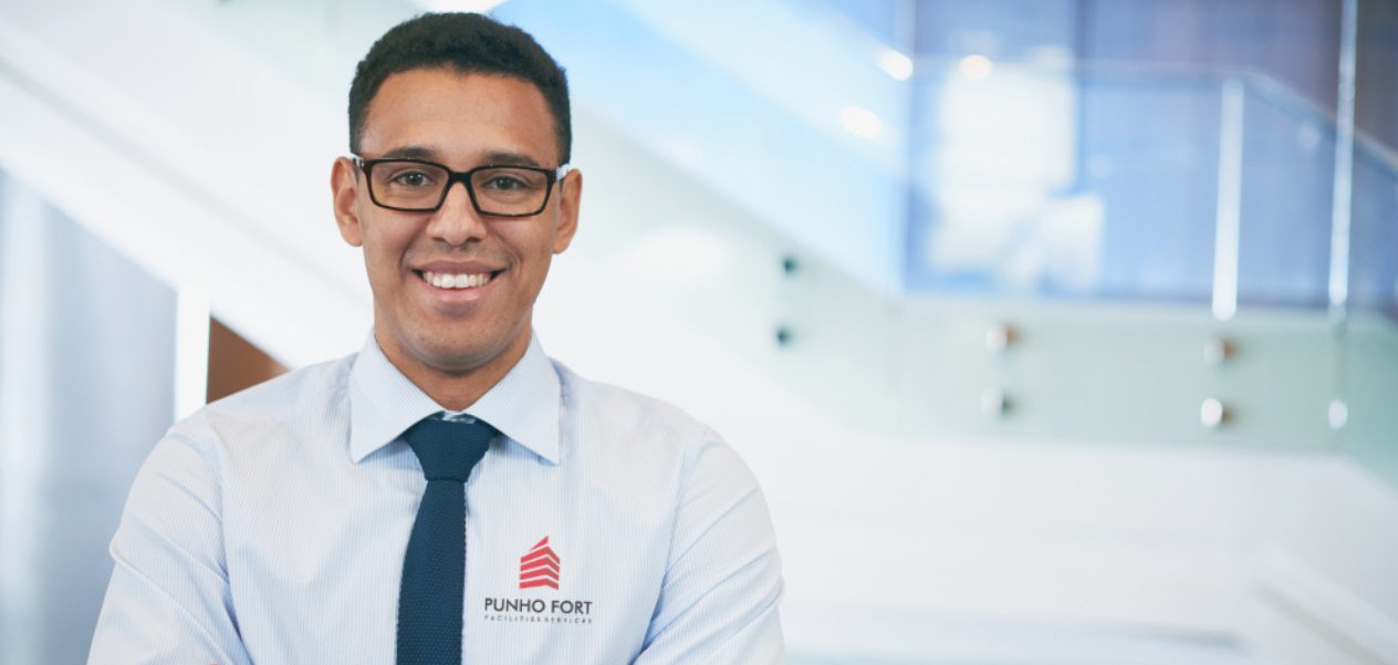 Supervisor Punho Fort em unidade de cliente